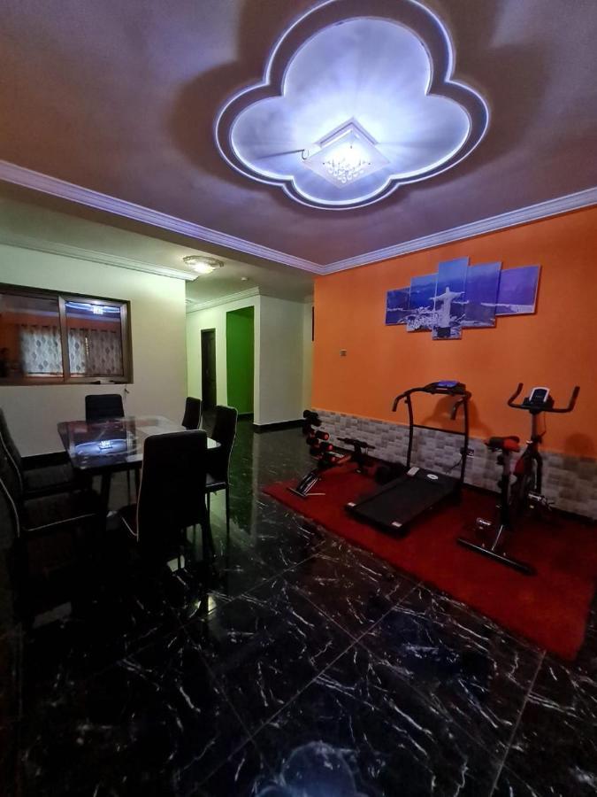 Nesta Barron -Home Away From Home North Legon Luaran gambar
